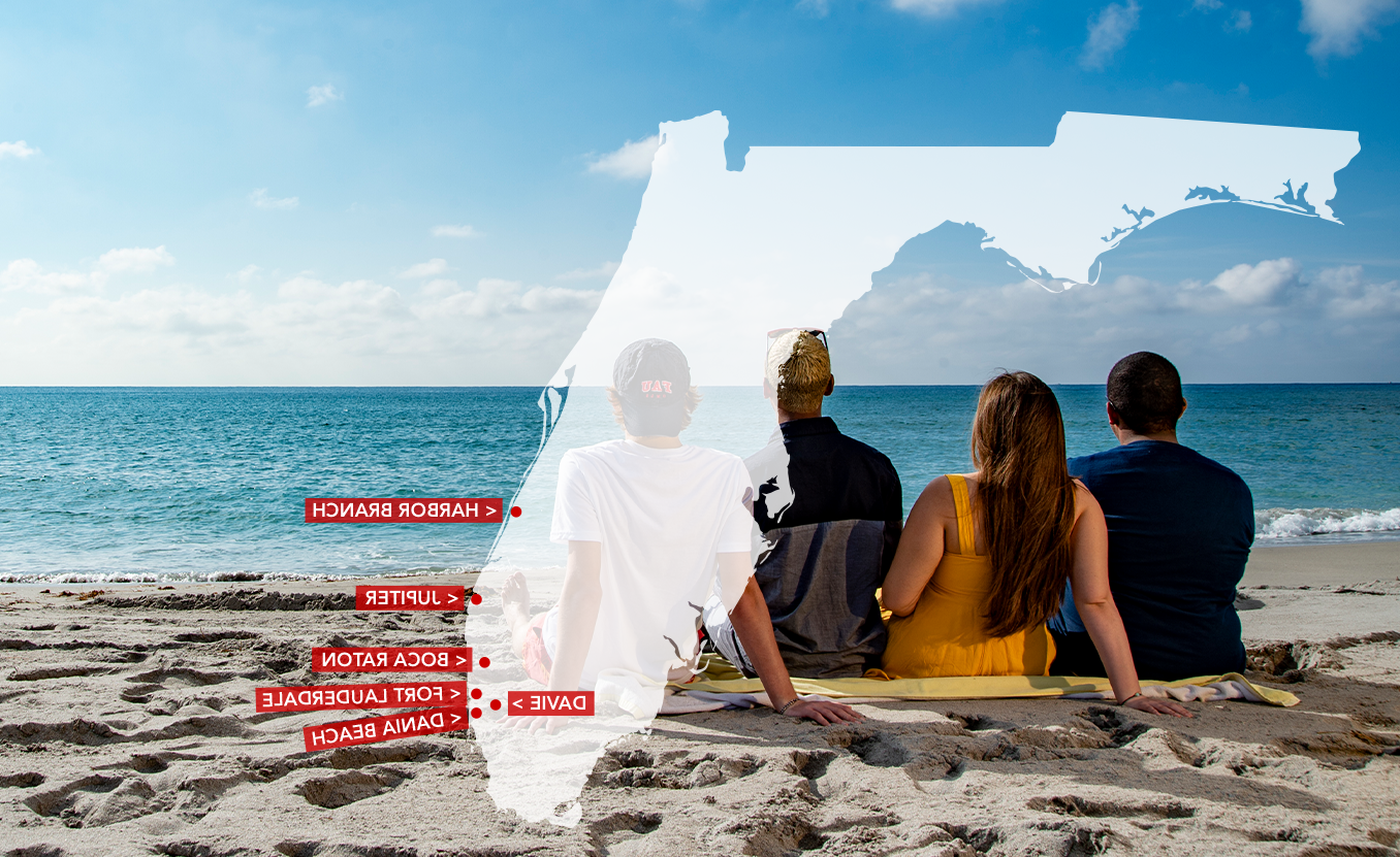 三个学生坐在沙滩上的毛巾上. 佛罗里达州的地图覆盖在图像上，用箭头指向地图上的6个校园位置. 右上角有一个红框，上面写着“6个校区1 FAU”。